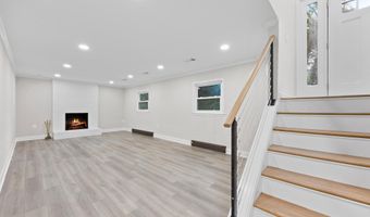 5610 SHADE TREE Ln, Alexandria, VA 22310