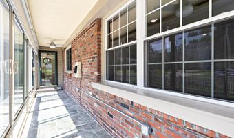 325 ALBANY Ave, Barrington, NJ 08007