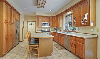 26268 W Springwell Ave, Antioch, IL 60002