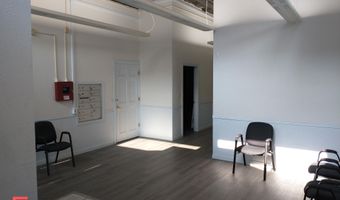 112 N Madison Ave, Aurora, MO 65605