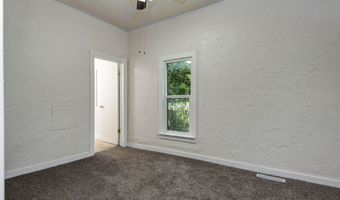 311 W Pleasant St, Aurora, MO 65605