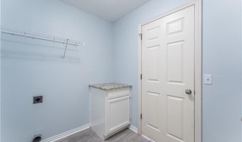 4005 Carriageway Ave, Bentonville, AR 72712