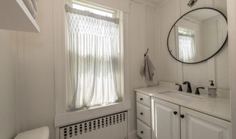 58 Maple Ave 58, Andover, MA 01810