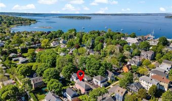 88 Burton St, Bristol, RI 02809