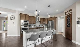 6023 158th St W, Apple Valley, MN 55124