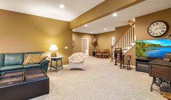 8550 Garbow Ct SE, Alto, MI 49302