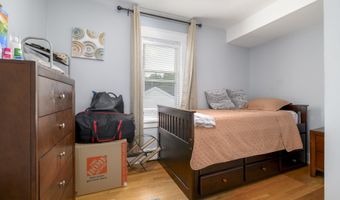 20 Laurel St, Danbury, CT 06810