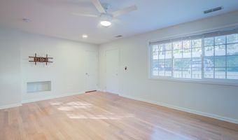 5210 MARIS Ave, Alexandria, VA 22304