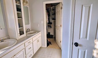 1611 Hollister Dr, Alcoa, TN 37701