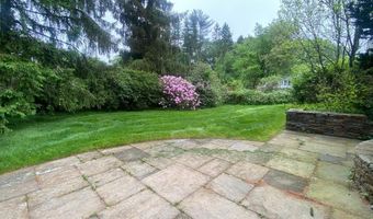 2 Tunxis Pl, Cheshire, CT 06410