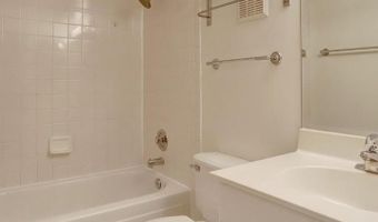 4810 29TH St S #A2, Arlington, VA 22206