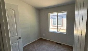 210 37th St SE 006, Auburn, WA 98002