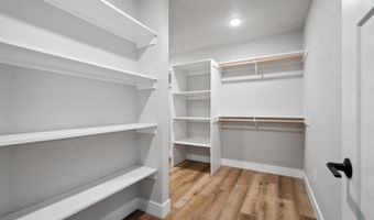 2851 T BERG Cir, Abrams, WI 54101