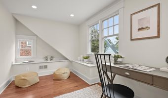 3118 17TH St N, Arlington, VA 22201