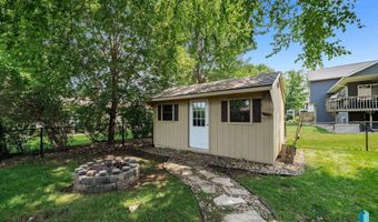 1600 S Parkview Blvd, Brandon, SD 57005