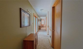 1000 Lake Viking Ter, Altamont, MO 64620