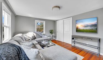 31 Monroe St 4, Branford, CT 06405