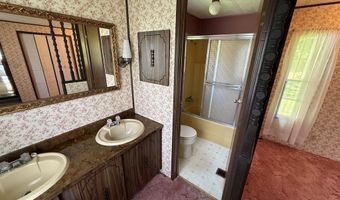 214 Westlake Rd, Ansted, WV 25812