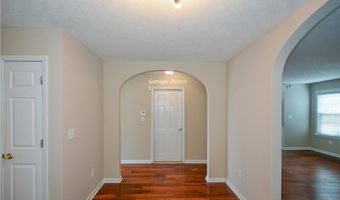 1045 Winthrope Chase Dr, Alpharetta, GA 30009