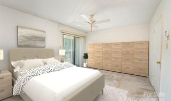 3740 Winding Creek Ln, Charlotte, NC 28226