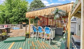 524 6TH St, Andover, IL 61233