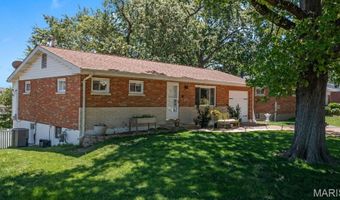 9828 Whitcomb Ln, Affton, MO 63123