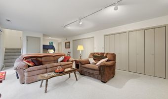 16 SPRUCE HOLLOW Rd, Basye, VA 22810