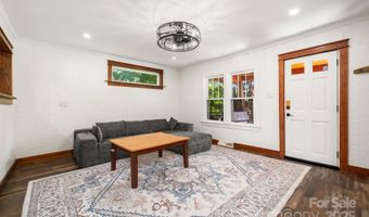 15 Deaver Dr, Asheville, NC 28806
