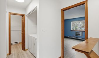 565 Clark Ave APT 17, Bristol, CT 06010