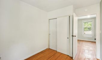 117 E Pershing St, Bloomfield, CT 06002