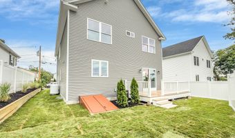 87 Oliver St, Bridgeport, CT 06606