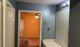 222 Pine Ln, Batesville, MS 38606