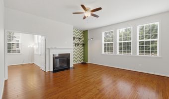 20920 ASHBURN HEIGHTS Dr, Ashburn, VA 20148