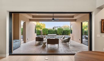 38 Moonfire Dr, Las Vegas, NV 89135