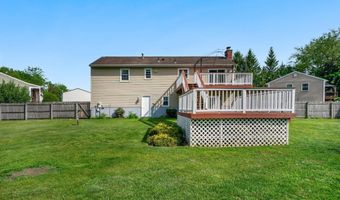 19 Midway Dr, Albany, NY 12205