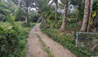 53-354 Kamehameha Hwy 3F, Hauula, HI 96717