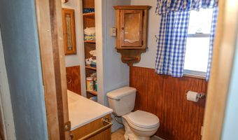 45 Howard St, Austin, IN 47102