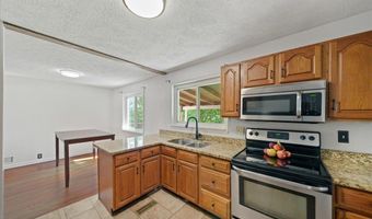 102 Hillcrest Rd, Aurora, IN 47001