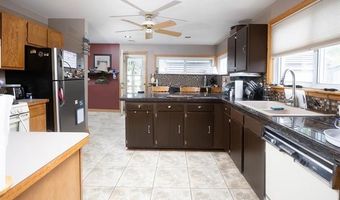 130 Delta Dr, Algonac, MI 48001