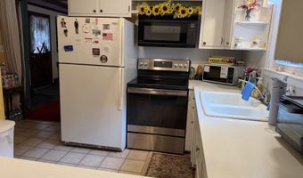 124 Brentwood Dr, Bristol, CT 06010