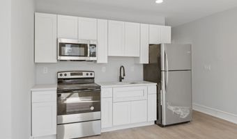 7703 RIDGE Ave, Philadelphia, PA 19128