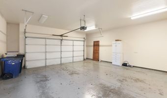 219 Schooner Bay Dr, Brookings, OR 97415