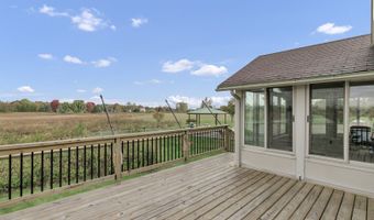 2660 Harnish Dr, Algonquin, IL 60102