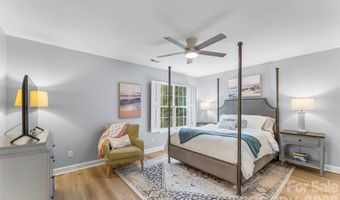 19 Willowick Dr, Asheville, NC 28803