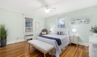 75 Markwood Dr, Barrington, RI 02806