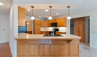 1 Berrydale Ln, Bella Vista, AR 72715