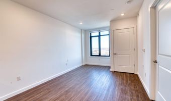 957 BROADWAY 202, Bayonne, NJ 07002