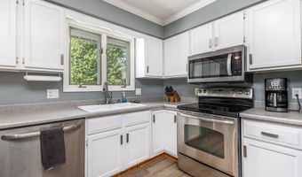 2665 Sun Rdg, Asbury, IA 52002
