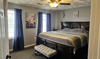 3 Bank St, Cranston, RI 02920