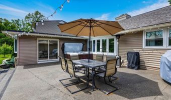 515 Park Club Ln, Amherst, NY 14221